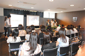 社会安全学部生と考える~そうだったのか!液状化現象~の様子2