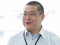山崎 栄一 教授
