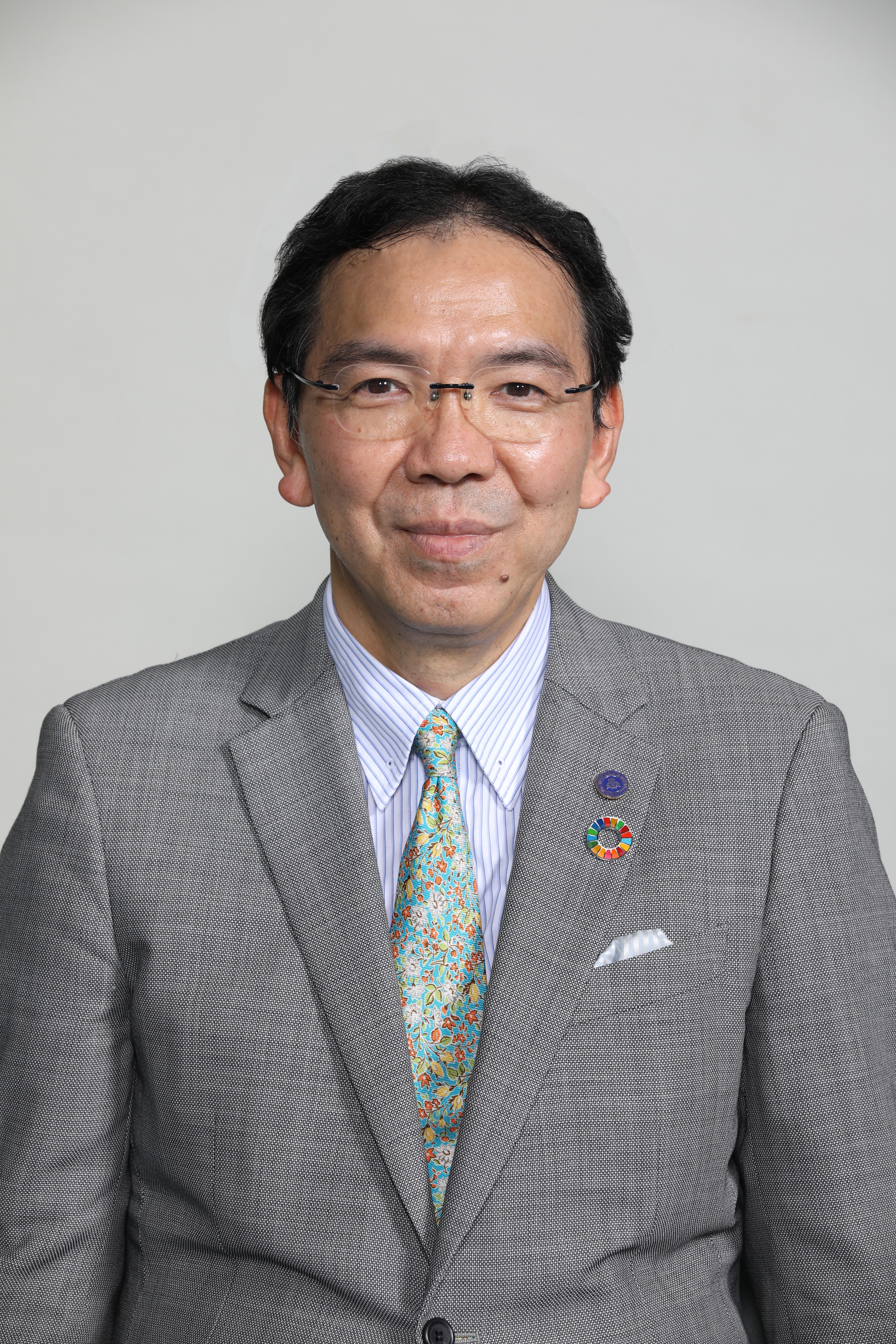 前田　裕