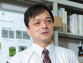 総合情報学部　林 武文 教授