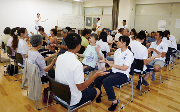 堺市内の各所で体操教室を実施