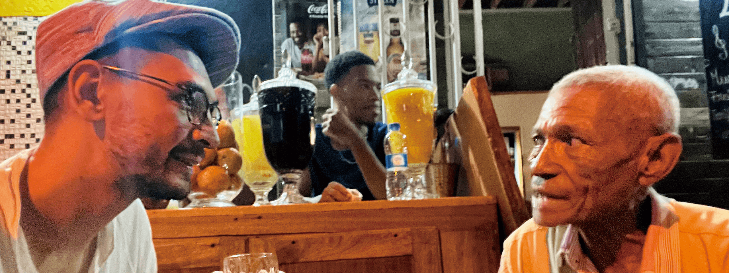 アフリカ島嶼国とうしょこくカーボヴェルデでクレオール文化を研究