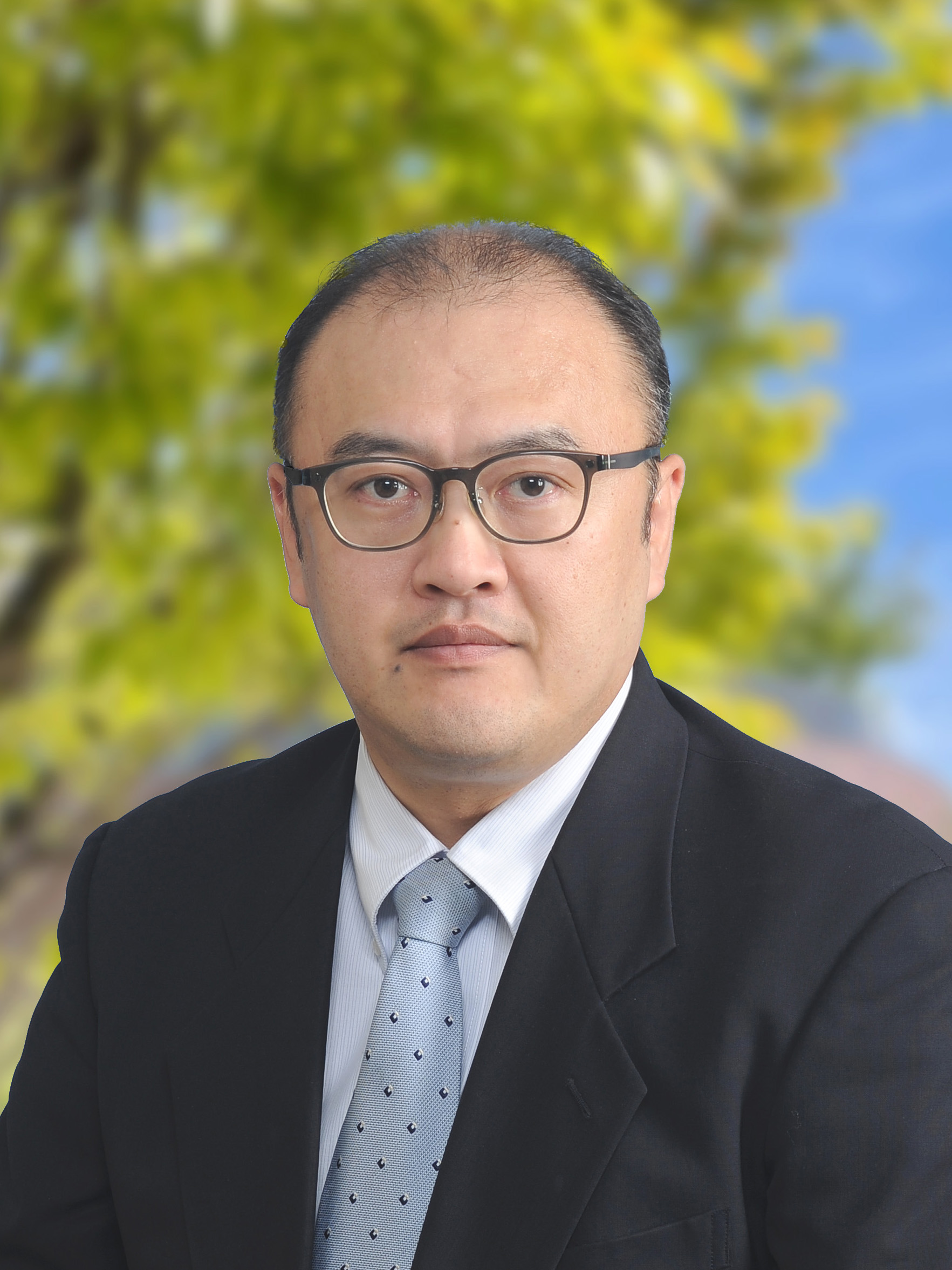 産学官連携センター長 尾﨑 平